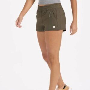 Vuori Dash 3" Shorts - "Oregano" color - Size Medium EUC